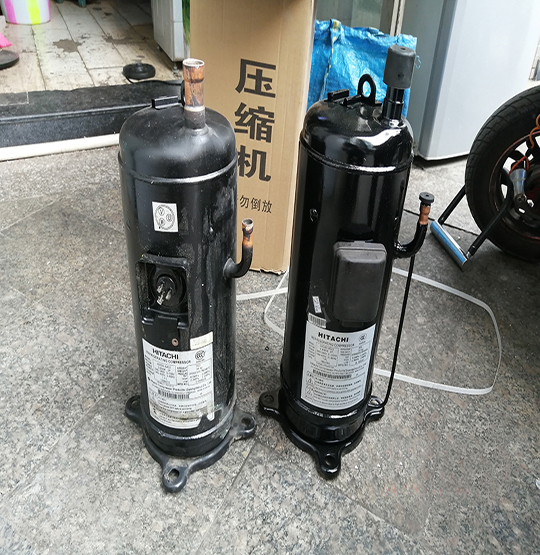 兴宾中央空调压缩机的更换维修